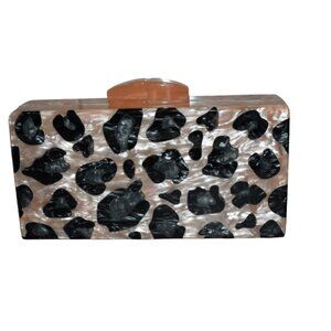 Tuckernuck Clutch Gorgeous Box Purse